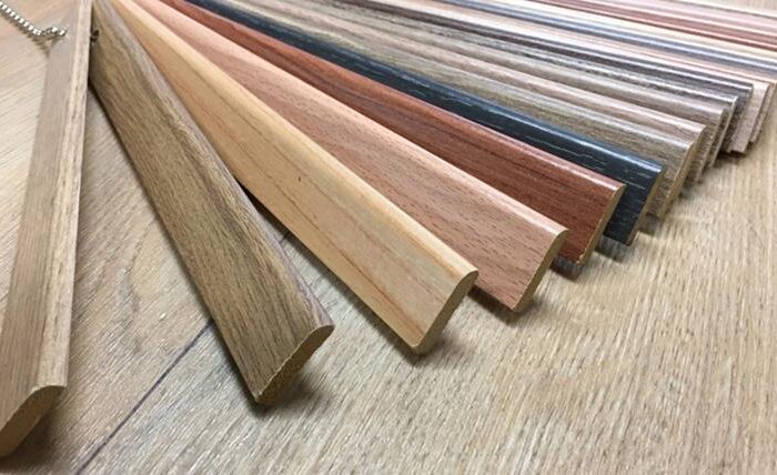 Bijpassende plakplinten in 395 kleuren